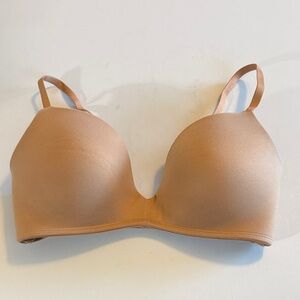 Hollister Gilly Hicks Push Up Wireless Seamless Tan Bra Size 32D